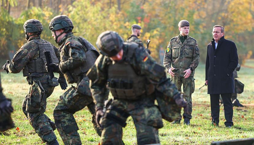 Der Wehrdienst soll zun&auml;chst freiwillig bleiben. (Symbolbild)