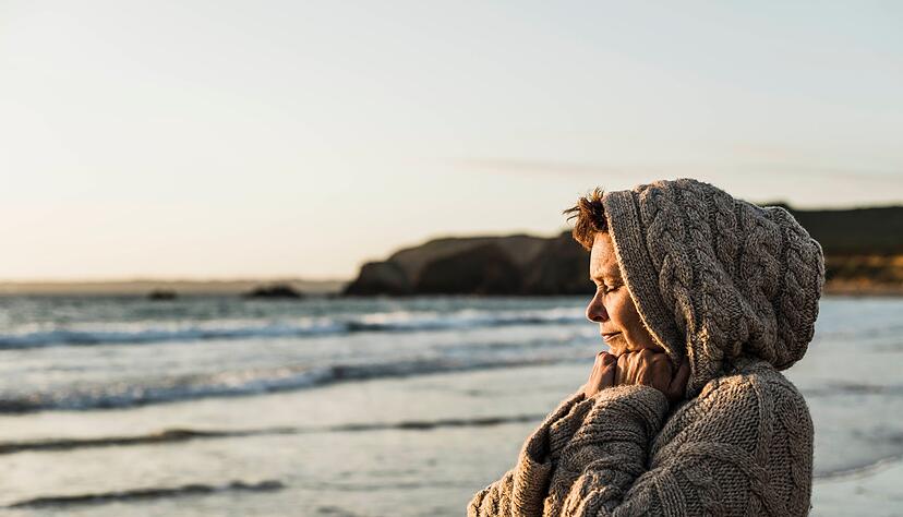 Unterwegs in eine neue Lebensphase: Was brauche ich, was will ich? Wie Frauen mit den Wechseljahren umgehen, ist eine individuelle Entscheidung, bei der Fachpersonen helfen können. Unterwegs in eine neue Lebensphase: Was brauche ich, was will ich? Wie Frauen mit den Wechseljahren umgehen, ist eine individuelle Entscheidung, bei der Fachpersonen helfen können.