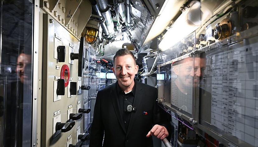 Andreas Hemmer, Museumsleiter des Technik Museums Sinsheim, hat das U-Boot von der Ostsee bis nach Baden-W&uuml;rttemberg bringen lassen.
