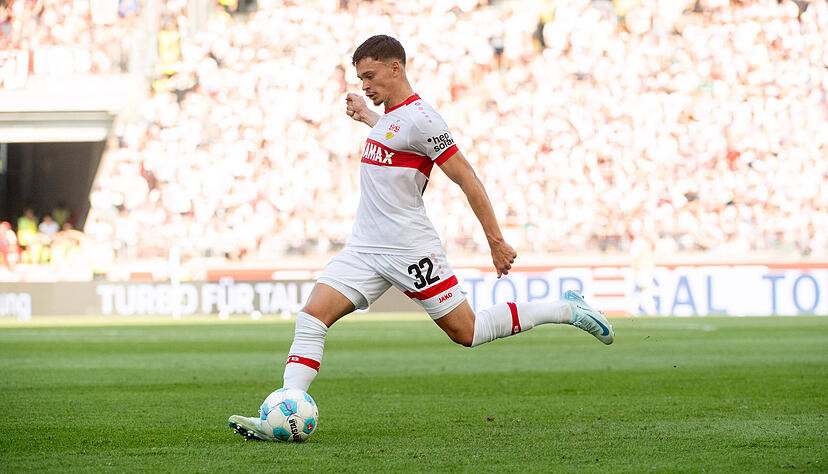Fabian Rieder trag zum zwischenzeitlichen 3:2 für den VfB Stuttgart, doch es reichte am Ende nicht zum Sieg. Fabian Rieder trag zum zwischenzeitlichen 3:2 für den VfB Stuttgart, doch es reichte am Ende nicht zum Sieg.