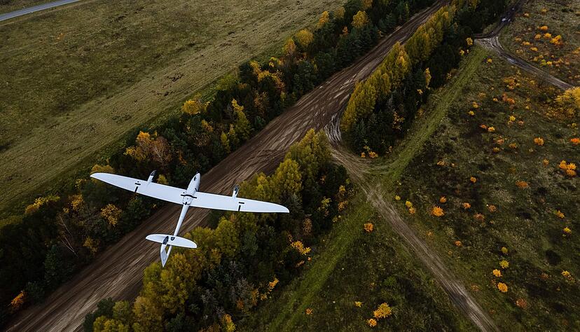 Moderne Drohnen werden bei militärischen Auseinandersetzungen immer wichtiger. Immer mehr Unternehmen in der Region sind Teil der Wertschöpfungskette der Rüstungsindustrie. Moderne Drohnen werden bei militärischen Auseinandersetzungen immer wichtiger. Immer mehr Unternehmen in der Region sind Teil der Wertschöpfungskette der Rüstungsindustrie.
