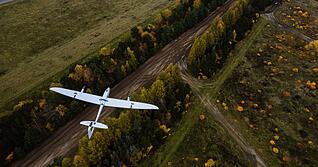 Moderne Drohnen werden bei milit&auml;rischen Auseinandersetzungen immer wichtiger. Immer mehr Unternehmen in der Region sind Teil der Wertsch&ouml;pfungskette der R&uuml;stungsindustrie.