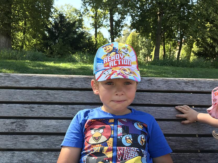 Rafael de Lenardis, 5, Öhringen: Ich freue mich auf die Schule. Ich komme endlich in die erste Klasse. Am meisten freue ich mich auf die Schultüte und aufs Rechnen lernen. Meine Hausaufgaben will ich immer machen. Ich werde sicher Freunde in der Klasse haben. Einige kenne ich schon.