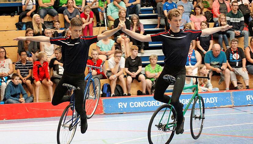 Jonas M&auml;chtig (li.) und Simon Riedinger waren einmal mehr eine Klasse f&uuml;r sich: Mit 13 Punkten Vorsprung sicherten sich die Ilsfelder den Titel.
