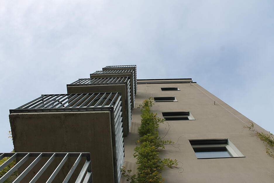 Mehrere Etagen bieten Raum f&uuml;r Wohnen, Arbeiten und Vermietung.