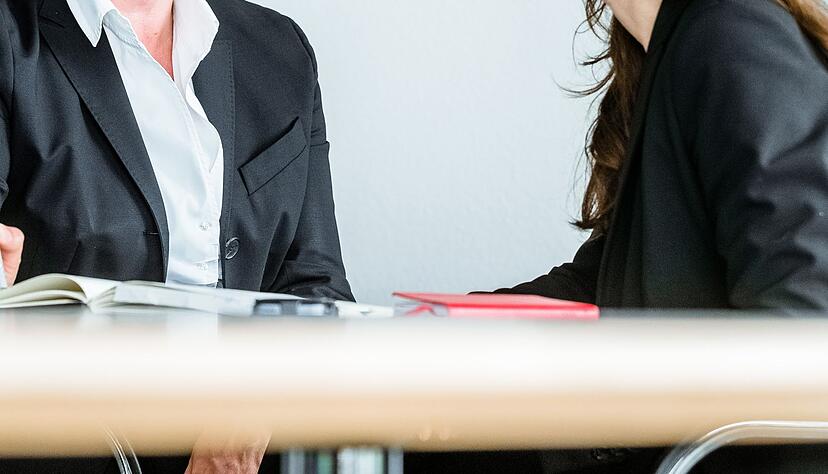 Je nach Situation und Schwere des Fehlverhaltens kann bereits eine Abmahnung f&uuml;r eine K&uuml;ndigung ausreichen.