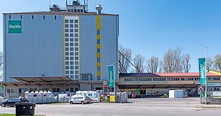 Der Standort Heilbronn spielt für Baywa eine wichtige Rolle: Er verfügt über eine Schiffsanlegestelle.
Foto: Mario Berger Der Standort Heilbronn spielt für Baywa eine wichtige Rolle: Er verfügt über eine Schiffsanlegestelle.
Foto: Mario Berger