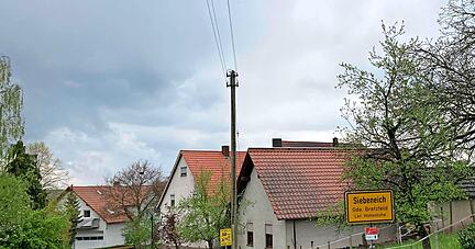 Im kleinen Siebeneich haben die Klarstellungs- und Einbeziehungssatzung und das Bauvorhaben der Familie Weibler in den vergangenen Monaten für Wirbel und Konflikte gesorgt.
Foto: Yvonne Tscherwitschke