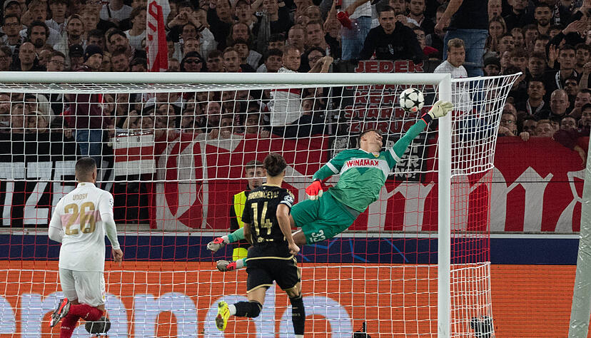 Alexander Nübel: Beim 1:1 noch dran, aber gegen das finnische Präzisionswerk von Kaan Karinen machtlos. Rettete in der 54. Minute sehenswert per Reflex. Note 3