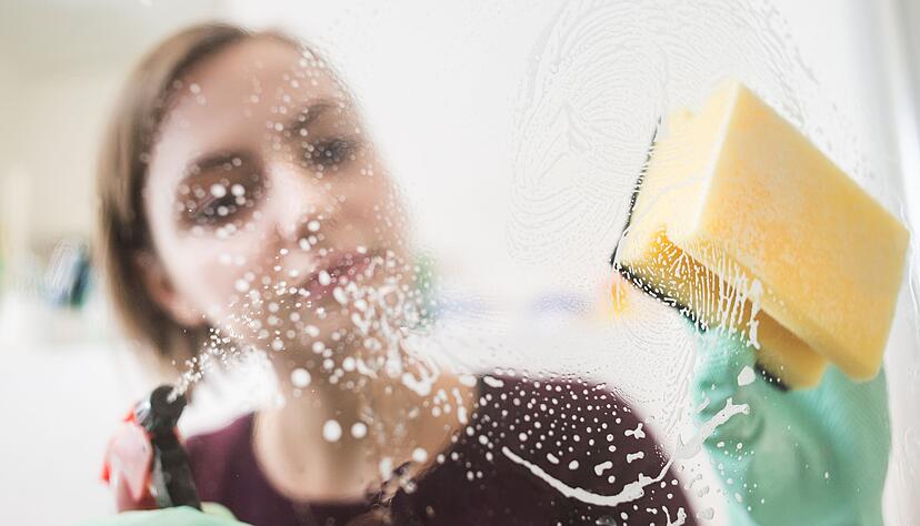 Die Anmeldung der Besch&auml;ftigung hat den Vorteil, dass der Auftraggeber 20 Prozent der Aufwendungen f&uuml;r die geringf&uuml;gig besch&auml;ftigte Haushaltshilfe von der Steuer absetzen kann.