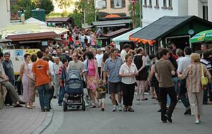 In den Schluchterner Gassen dürfte am Wochenende wieder Hochbetrieb herrschen. Foto: HSt/Archiv In den Schluchterner Gassen dürfte am Wochenende wieder Hochbetrieb herrschen. Foto: HSt/Archiv