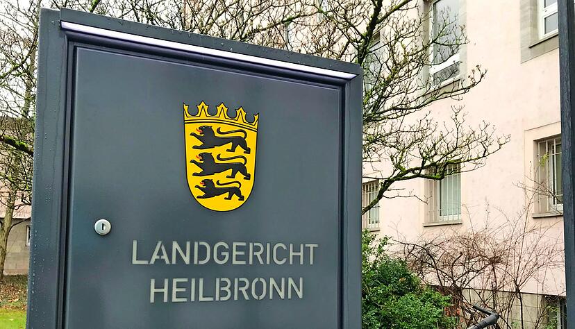 Weil er einen 64-Jährigen erdrosselt hat, steht ein 61-Jähriger in Heilbronn vor Gericht. Das Urteil wird Mitte März gesprochen.
Foto: Yvonne Tscherwitschke