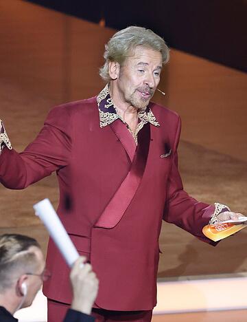 Der ehemalige "Wetten, dass..?"-Moderator Thomas Gottschalk hat in einem Interview über seine Krebserkrankung gesprochen.