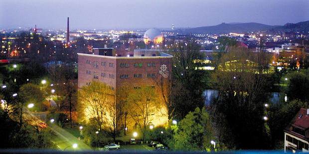 Blick vom Neckar-Turm auf Hagenbucher, Industriegebiet, Neckar und Kranenstraße. Blick vom Neckar-Turm auf Hagenbucher, Industriegebiet, Neckar und Kranenstraße.