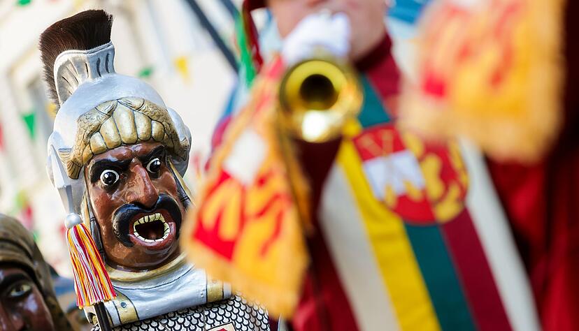 Sch&ouml;nstes Narrenwetter in Riedlingen.