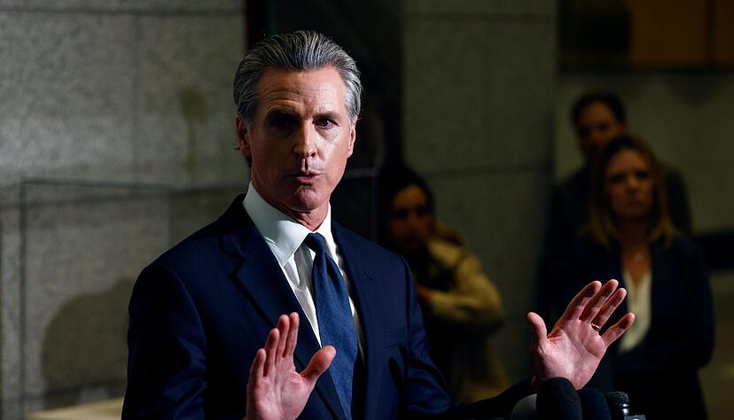 Trump m&uuml;sse damit aufh&ouml;ren, sich wie ein Herrscher oder K&ouml;nig aufzuf&uuml;hren, sagte Newsom auf einer Pressekonferenz.