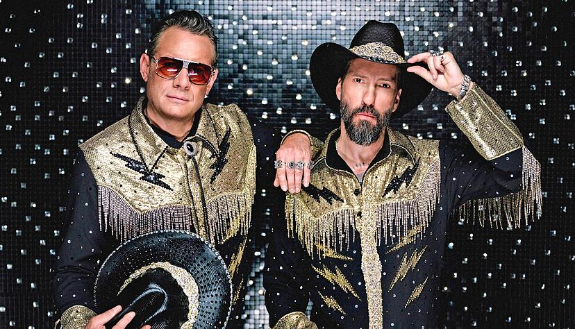 Baden-W&uuml;rttemberg trifft auf Berlin: Sascha Vollmer (links) und Alec V&ouml;lkel von The BossHoss.
Foto: Pascal B&uuml;nning