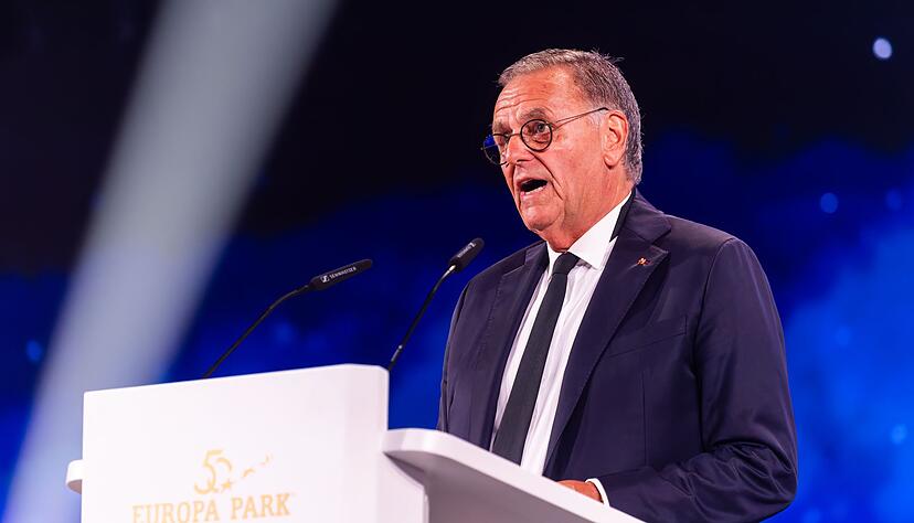 Mit dem Schl&uuml;ssel kann Mack so viele T&uuml;ren wie wohl kein anderer in seinem Freizeitpark &ouml;ffnen.