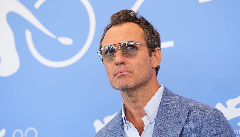 Jude Law bei seiner Ankunft in Venedig.