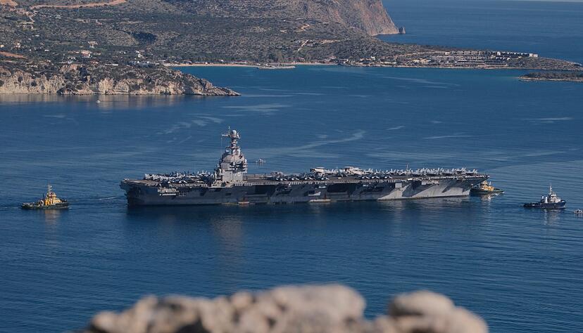 Die USA haben ihre Militärpräsenz massiv verstärkt. Die USA haben ihre Militärpräsenz massiv verstärkt.