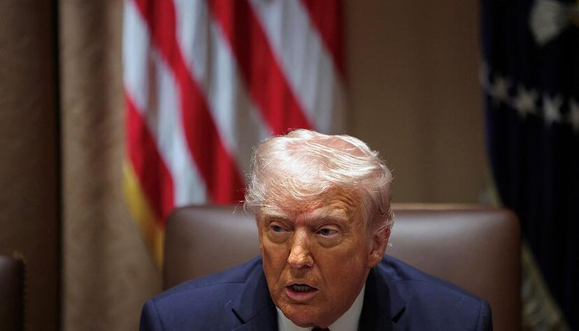 Donald Trump wischt alle Vorwürfe zur Geheimchat-Affäre beiseite. (Archivbild) Donald Trump wischt alle Vorwürfe zur Geheimchat-Affäre beiseite. (Archivbild)