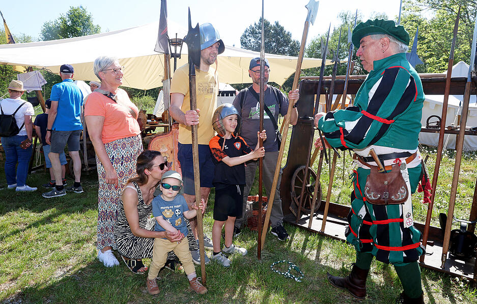 200 Darsteller wollen ein historisch bedeutsames Ereignis w&auml;hrend des Bauernkriegs an Originalschaupl&auml;tzen nachzeichnen.