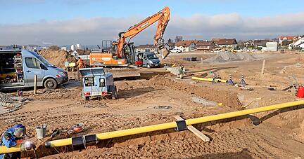 Die Erschließung des Baugebiets "Obere Fundel" ist in vollem Gang. Hier entsteht bis 2025 der erste Teil des Schwarz-Projekt-Campus.
Foto: Ralf Seidel Die Erschließung des Baugebiets "Obere Fundel" ist in vollem Gang. Hier entsteht bis 2025 der erste Teil des Schwarz-Projekt-Campus.
Foto: Ralf Seidel