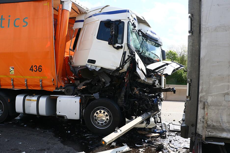 Rund neun Kilometer Stau haben sich gebildet.