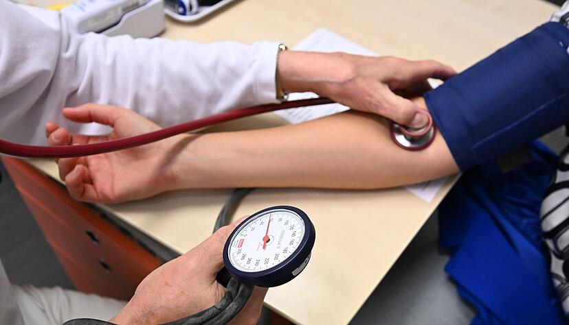 F&uuml;r Termine bei Fach&auml;rzten soll eine st&auml;rkere Steuerung kommen. (Archivbild)