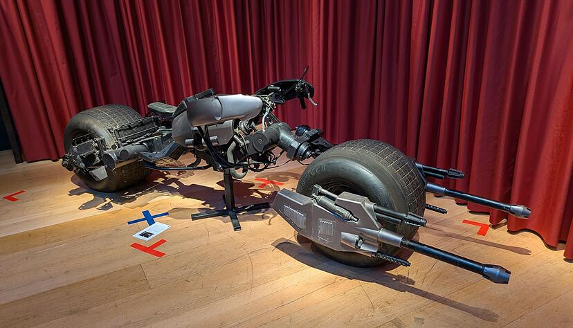 Das ikonische Motorrad von Superheld Batman aus den Filmen "The Dark Knight" und "The Dark Knight Rises". Das ikonische Motorrad von Superheld Batman aus den Filmen "The Dark Knight" und "The Dark Knight Rises".