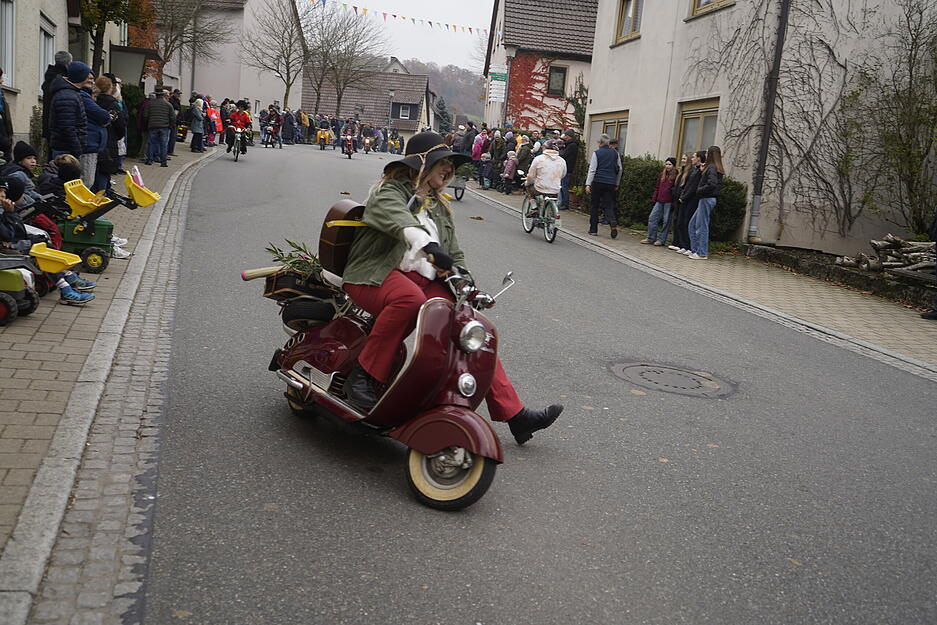 Umzug beim Herbstpferdemarkt in Dörzbach. Umzug beim Herbstpferdemarkt in Dörzbach.