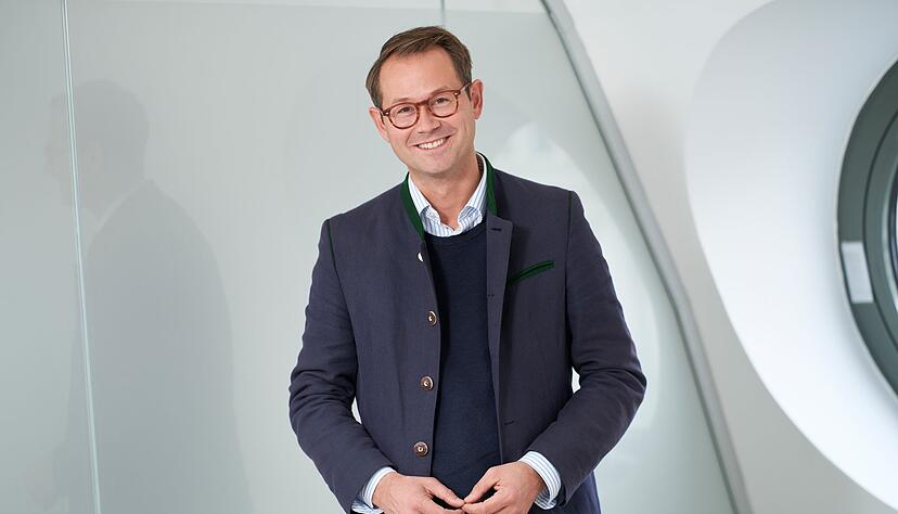 Prof. Michael Fuhlrott ist Fachanwalt für Arbeitsrecht in Hamburg und Mitglied im Verband deutscher Arbeitsrechtsanwälte (VDAA).