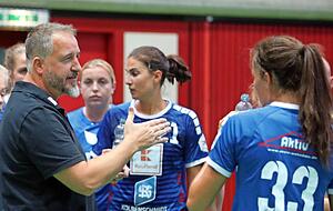 F&uuml;r Neckarsulms Trainer Pascal Morgant stimmt die Richtung. Er sieht mit Blick auf Kader und Entwicklung einen klaren Schritt nach vorn. 
Foto: Andreas Veigel