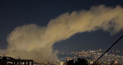 Rauch steigt auf von israelischen Luftangriffen auf Dahieh, einem s&uuml;dlichen Vorort von Beirut im Libanon.