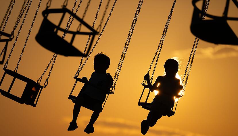 Alles gut, oder? Wenn das eigene Kind aus der Bahn kommt und anderen Gewalt antut, ist das f&uuml;r Eltern schlimm. Sie k&ouml;nnen aber vorbeugen.