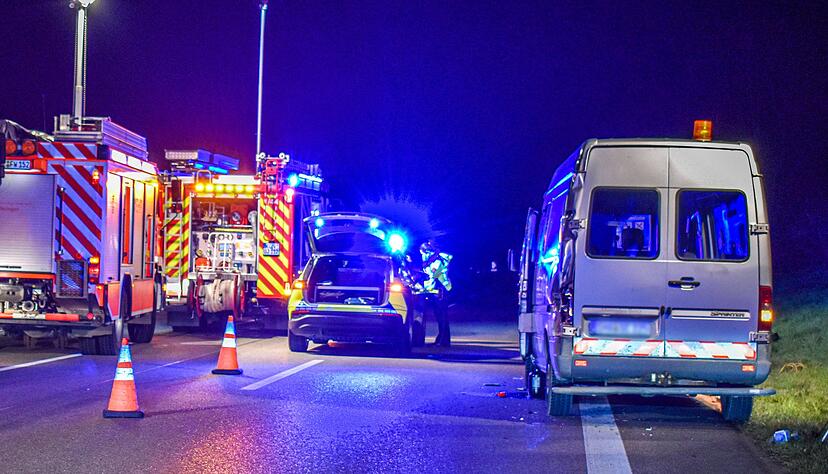 Der Fahrer des Sprinters kam ums Leben.
