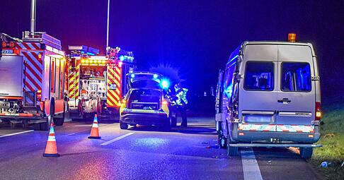 Der Fahrer des Sprinters kam ums Leben.