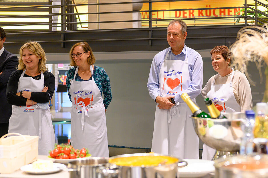 Küchenparty in der KüchenArena Küchenparty in der KüchenArena
