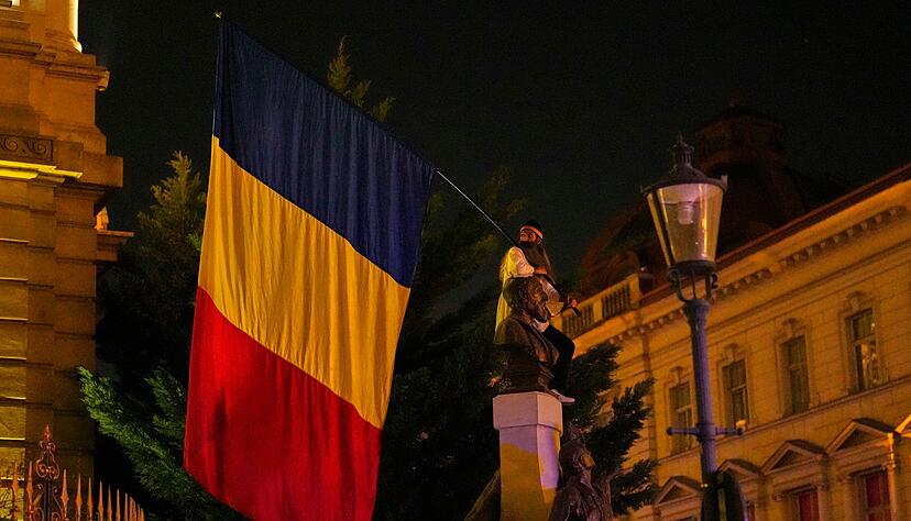 In Rumänien ist eine Autofahrerin mit zu hohem Tempo gestoppt worden. (Symboldbild) In Rumänien ist eine Autofahrerin mit zu hohem Tempo gestoppt worden. (Symboldbild)
