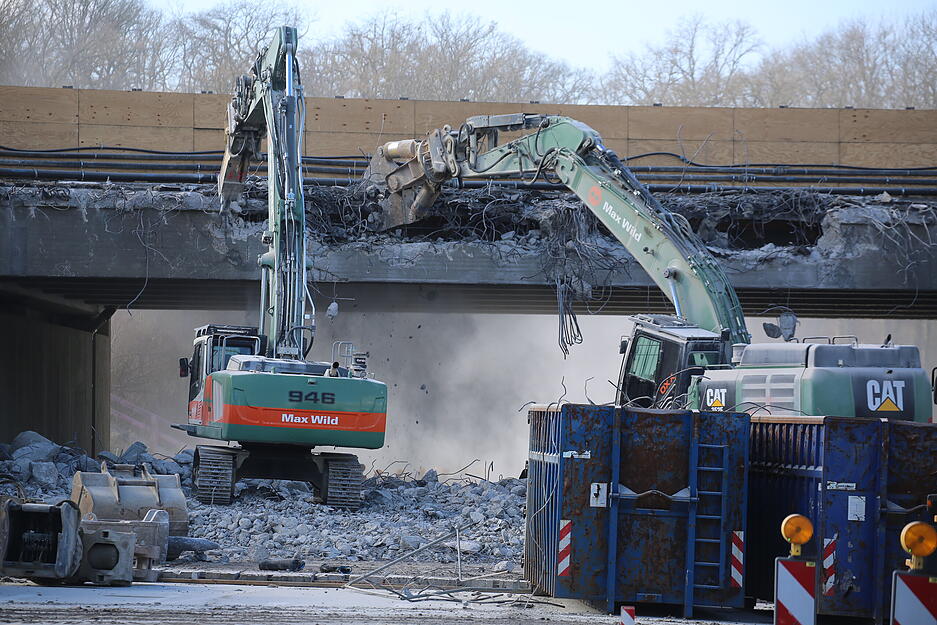 Abriss A6-Brücke bei Sinsheim-Dühren