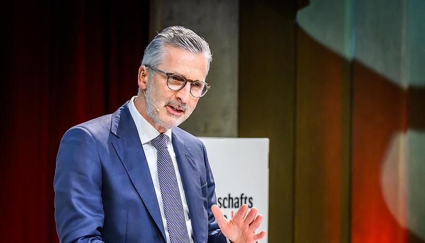 Robert Friedmann erinnerte die Unternehmer an ihre Verantwortung, f&uuml;r die Demokratie einzustehen und Haltung zu zeigen.