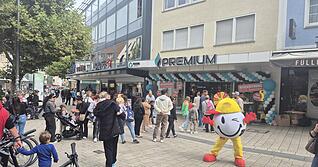 Viel los war am Freitag und Samstag bei der Neueröffnung von Premium in der Heilbronner Fleiner Straße. Foto: privat