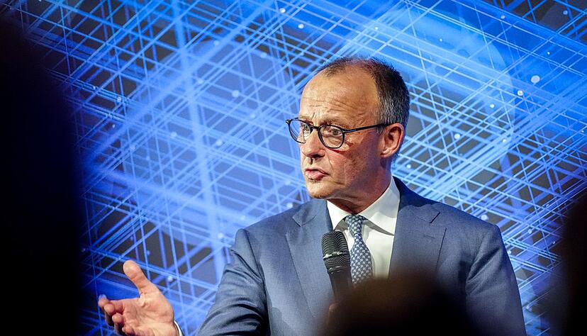 Bundeskanzler Friedrich Merz stimmt die Menschen auf Reformen ein.