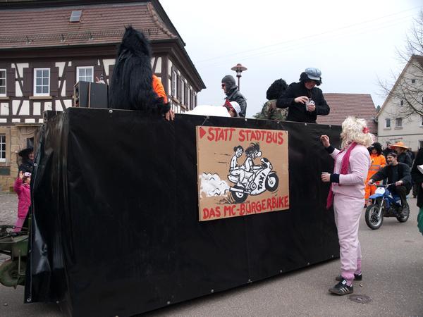 Faschingsumzug Dahenfeld | 20.02. Faschingsumzug Dahenfeld | 20.02.