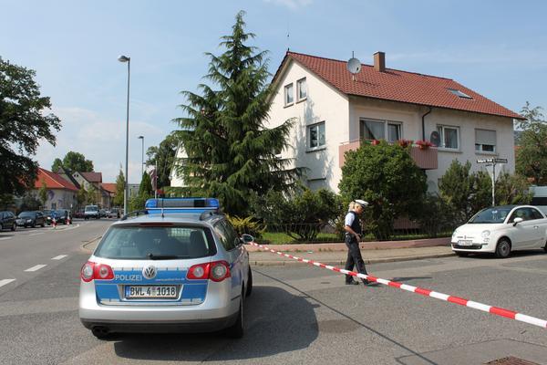 Danach hat er selbst die Polizei informiert. Danach hat er selbst die Polizei informiert.