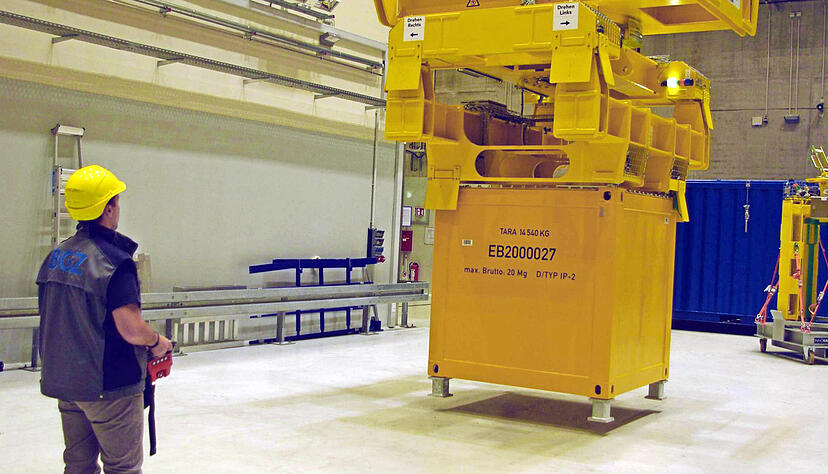 Die Einlagerung im Zwischenlager von Neckarwestheim ist streng geregelt. Die Einlagerung im Zwischenlager von Neckarwestheim ist streng geregelt.