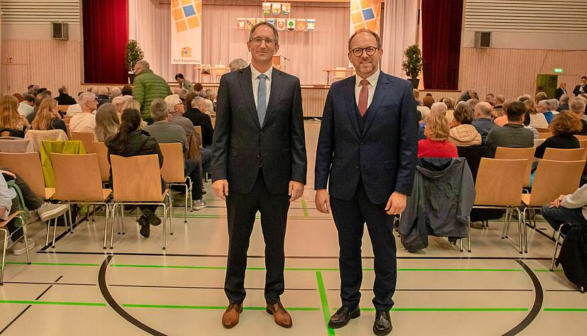 Sebastian Frei als Amtsinhaber (links) und Christian Schultz als Herausforderer im Vorfeld der Kandidatenvorstellung zur OB-Wahl in Bad Rappenau.