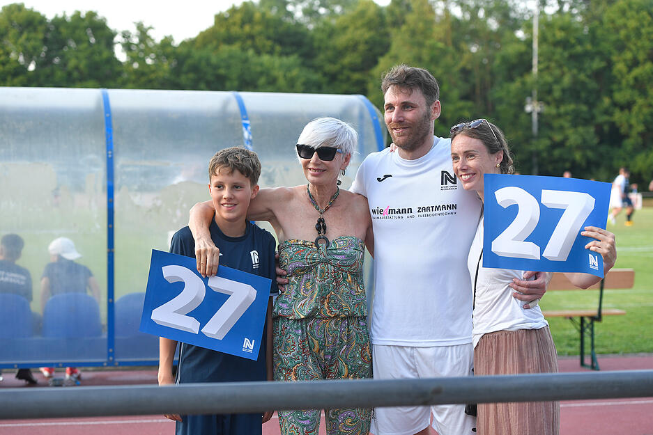 Letzter Auftritt im Tor: Marcel Susser bei seinem Abschiedsspiel in Neckarsulm. Letzter Auftritt im Tor: Marcel Susser bei seinem Abschiedsspiel in Neckarsulm.