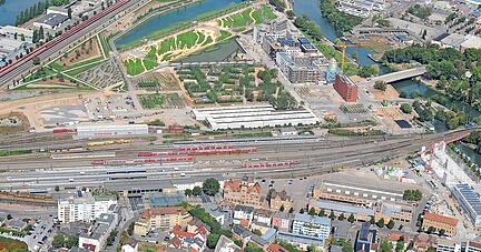 Über 17 Gleise wird die Brücke beim Hauptbahnhof führen.
Foto: Archiv/Kuhnle