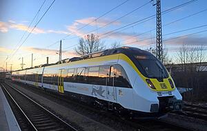 Expressverbindung im neuen Landesdesign: Solche Züge sollen ab Dezember 2022 zwischen Heilbronn und Karlsruhe fahren. Foto: Landratsamt Karlsruhe